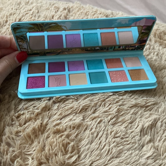 🆕 essence welcome to Miami eyeshadow palette - Picture 2 of 5